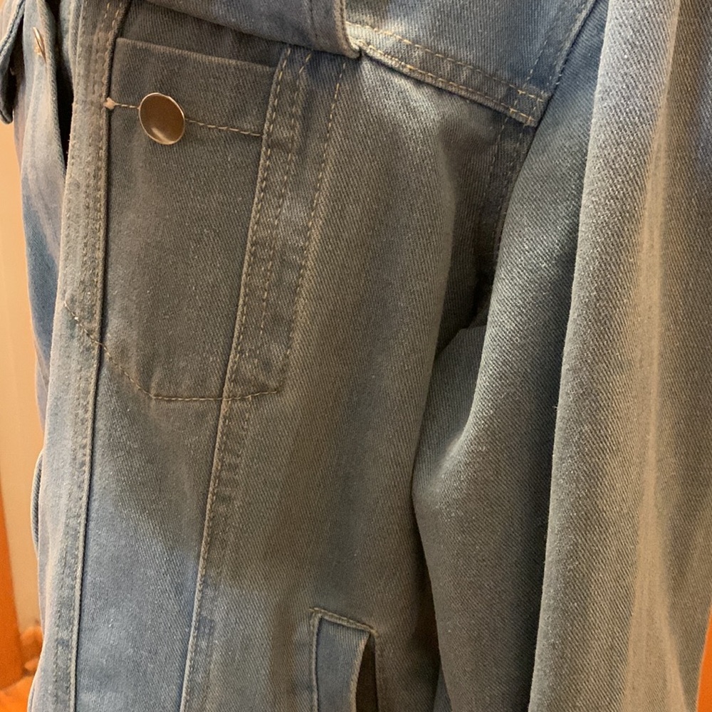 No name brand light blue denim jacket - Picture 2 of 8